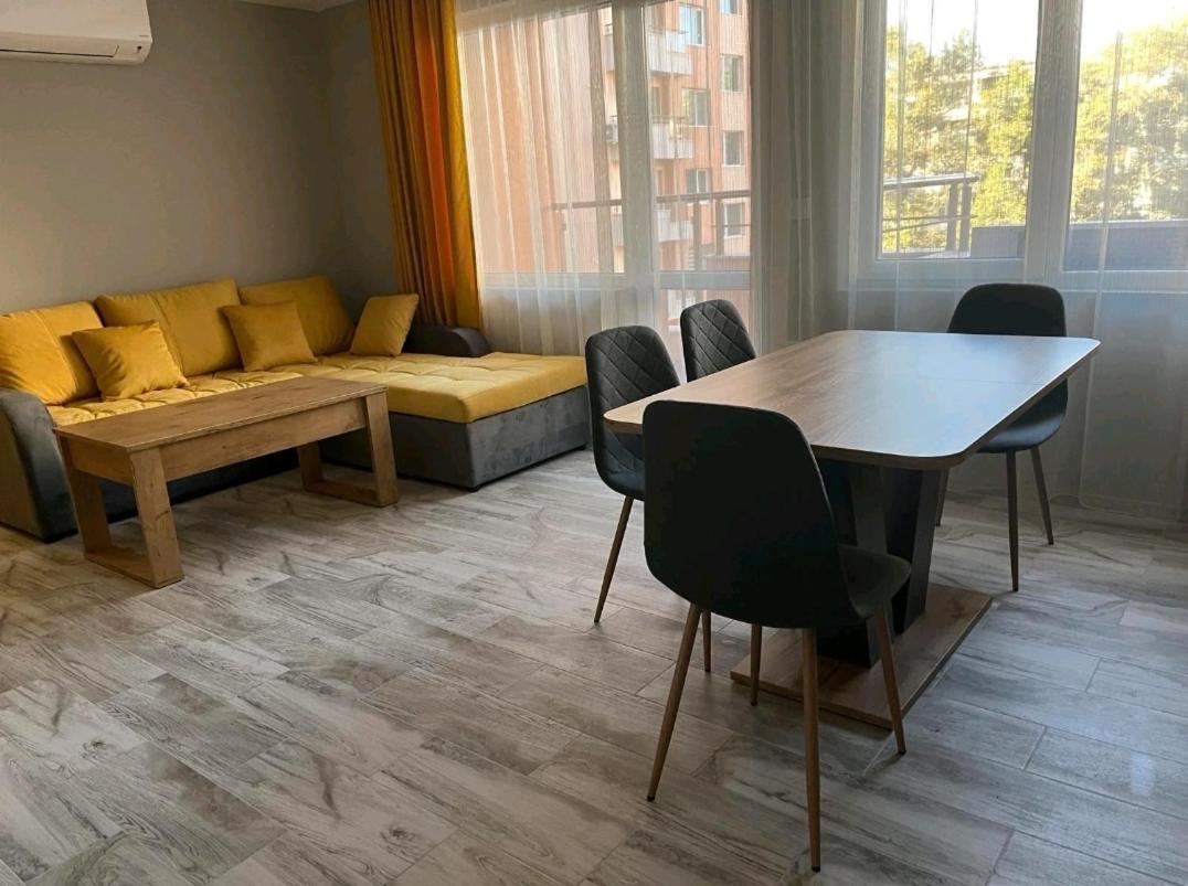 Boutique Apartment Plovdiv Buitenkant foto